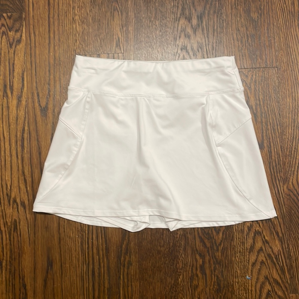 white tennis skirt